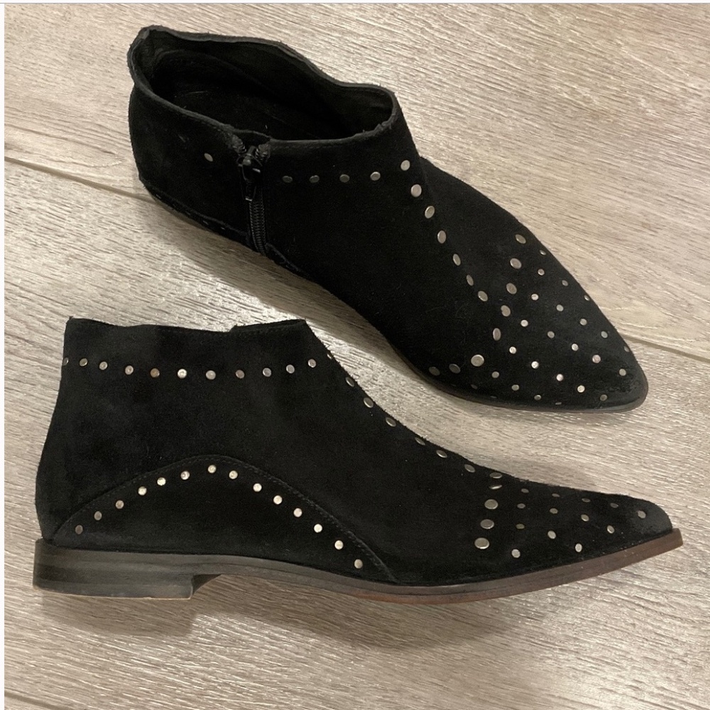 FREE PEOPLE Aquarian Black Suede Studded Pointed Toe Ankle Bootie EU 37 Size 7 - Picture 11 of 11